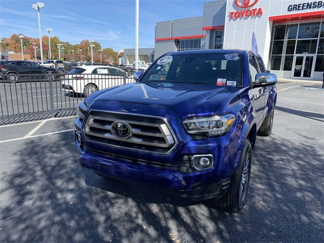 2022 Toyota Tacoma Limited V6 photo 3