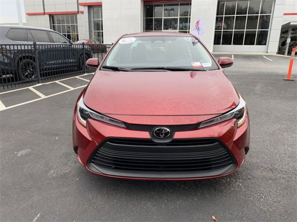 Certified 2025 Toyota Corolla LE Sedan