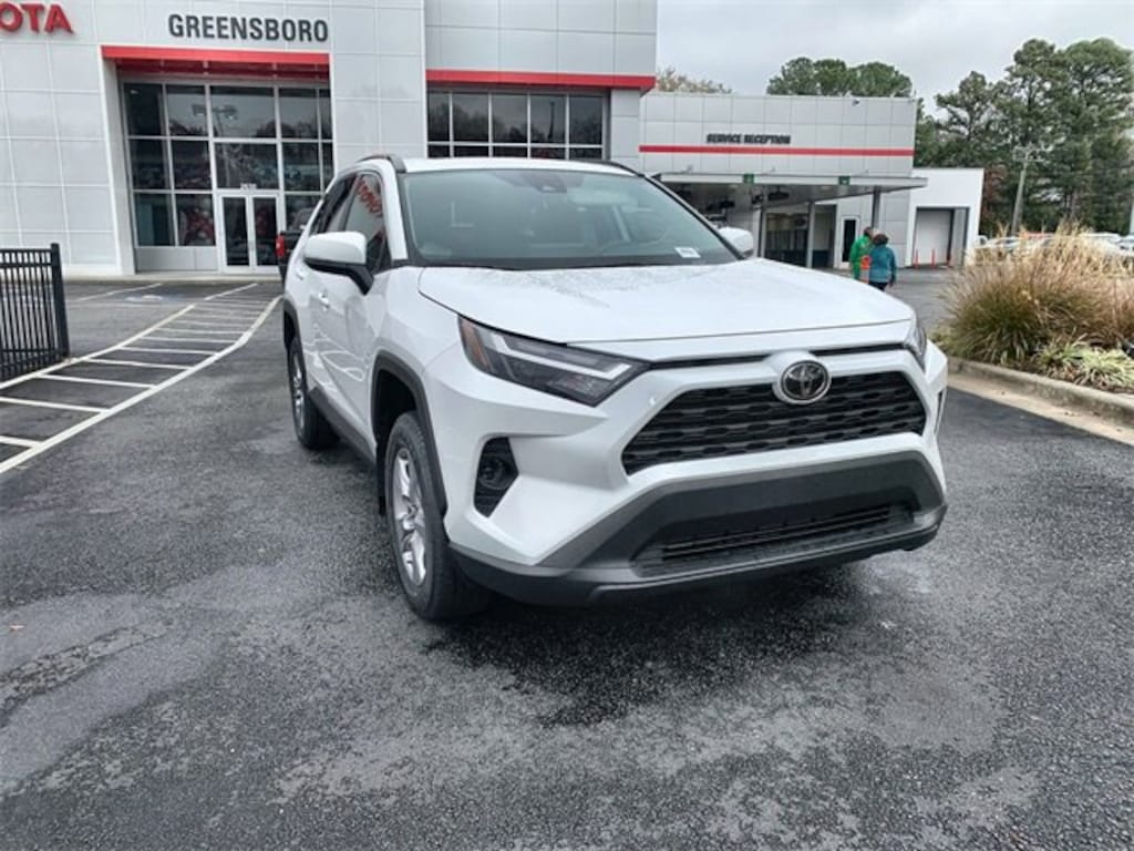 New 2025 Toyota RAV4 XLE XLE FWD SUV