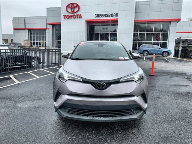 2019 Toyota C-HR LE photo 3
