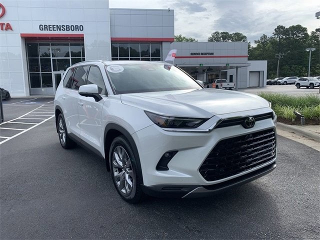 Used 2024 Toyota Grand Highlander Limited with VIN 5TDAAAA58RS010903 for sale in Greensboro, NC
