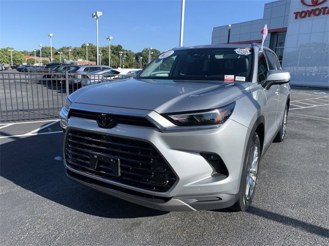 2024 Toyota Grand Highlander Platinum photo 4