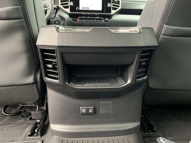 2026 Toyota Tundra SR5 - Photo 32