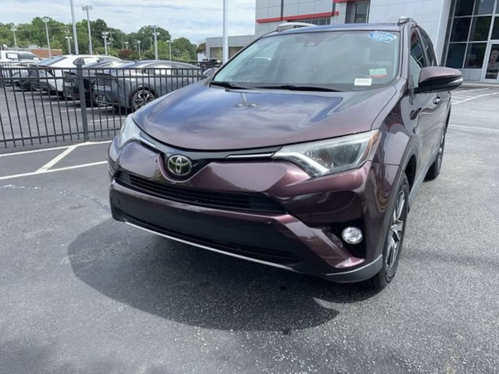 Used 2018 Toyota RAV4 XLE Sport Utility