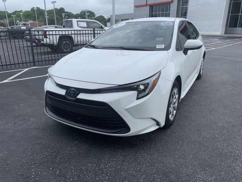 Certified 2024 Toyota Corolla Hybrid LE Sedan