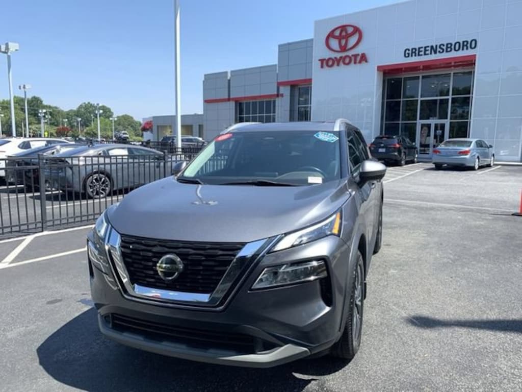 Used 2021 Nissan Rogue SV Sport Utility