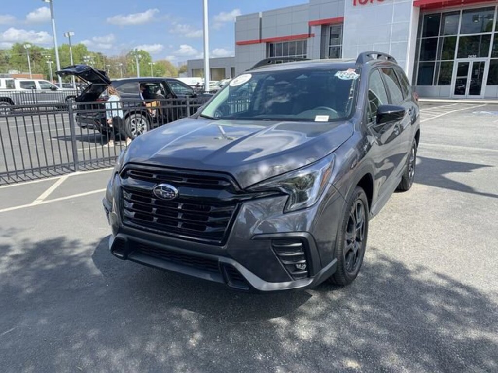 Used 2024 Subaru Ascent Onyx Edition 7-Passenger Sport Utility
