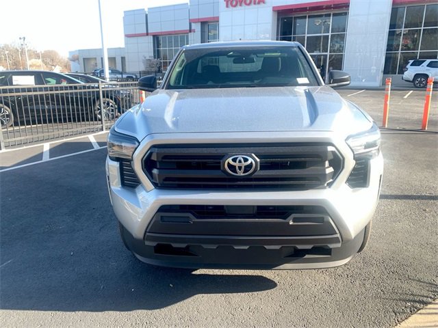 2025 Toyota Tacoma SR 4x4 XtraCab photo 3