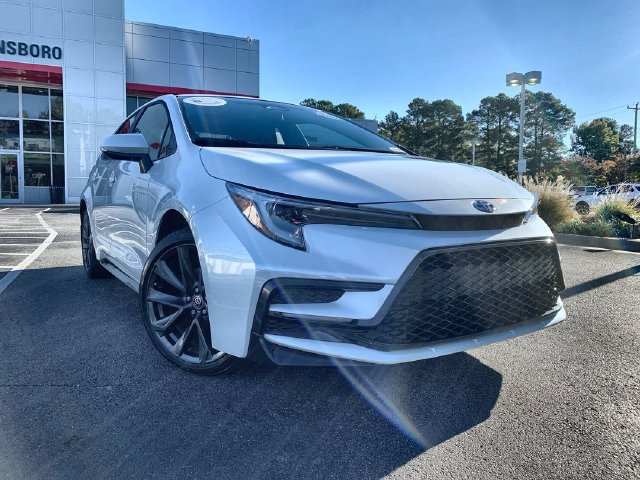 Used 2026 Toyota Corolla SE Sedan