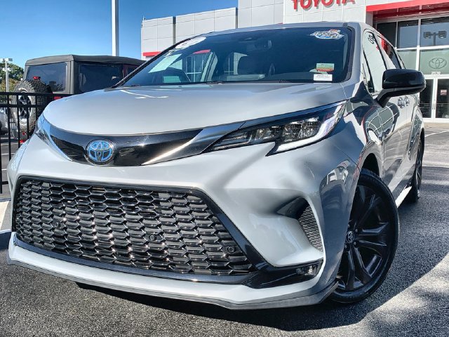 2024 Toyota Sienna XSE