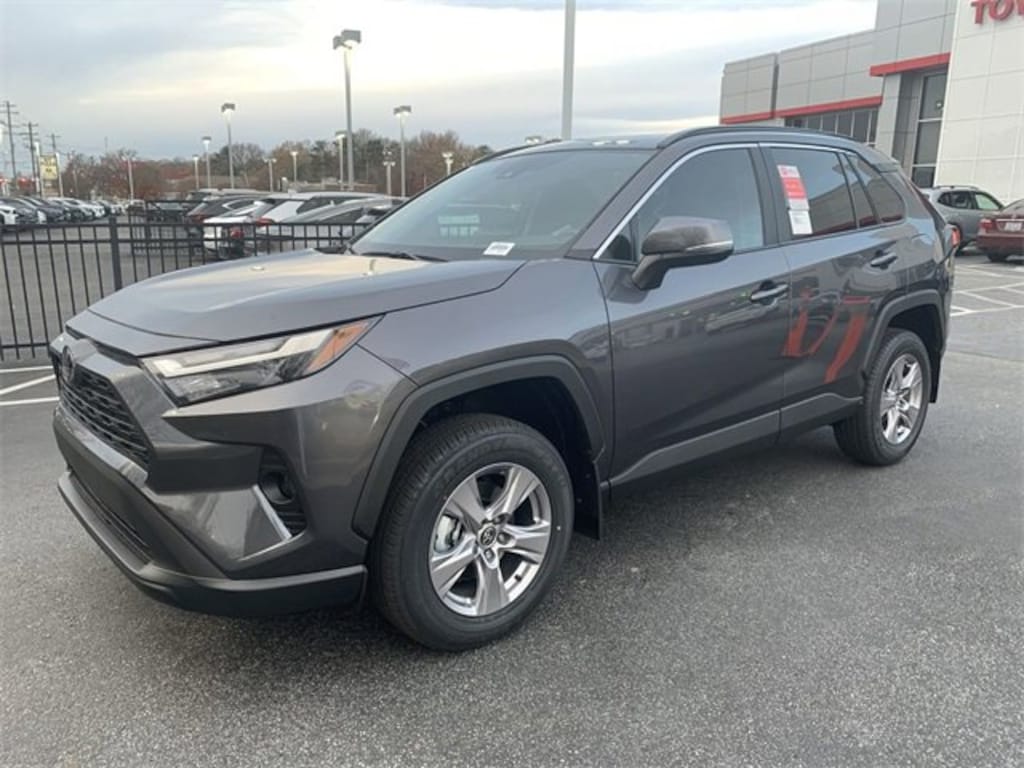 New 2025 Toyota RAV4 XLE XLE FWD SUV