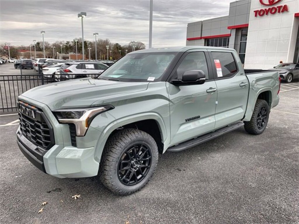 New 2026 Toyota Tundra SR5 SR5 CREWMAX 5.5