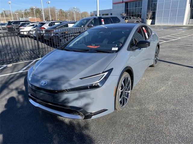 2026 Toyota Prius XSE's photo