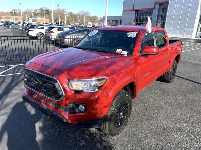 2022 Toyota Tacoma SR5's photo