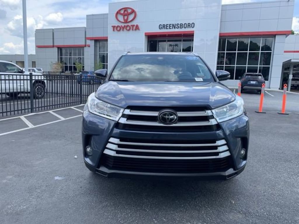 Used 2019 Toyota Highlander XLE V6 Sport Utility