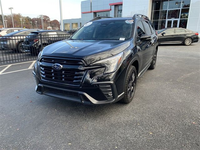 2023 Subaru Ascent Onyx Edition photo 3