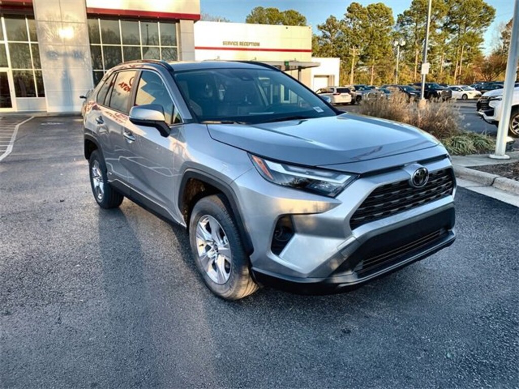 New 2025 Toyota RAV4 Hybrid XLE XLE AWD SUV