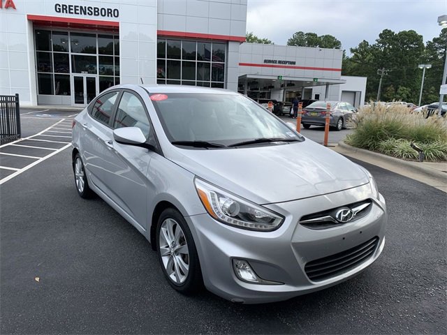 2014 Hyundai Accent GLS photo 2