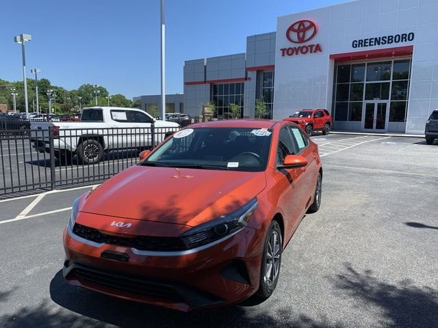 2024 Kia Forte LXS AT's photo