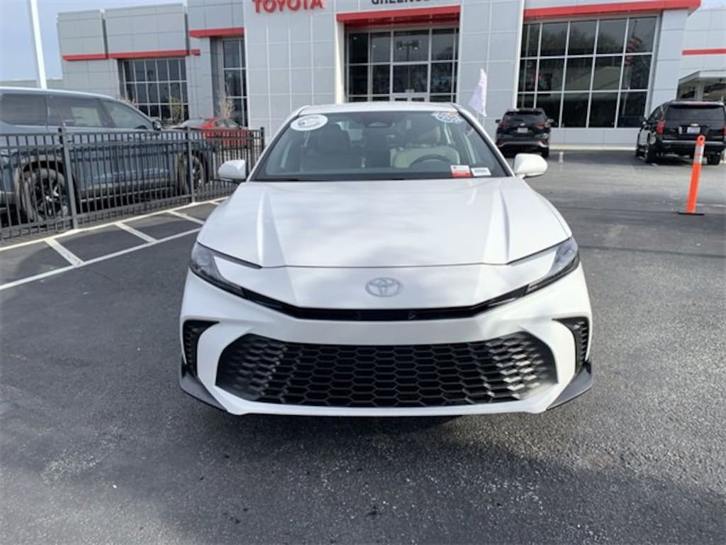 Certified 2025 Toyota Camry SE Sedan