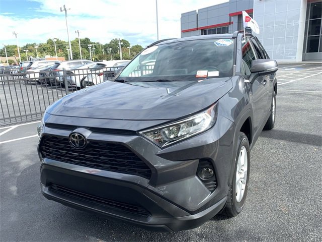 2019 Toyota RAV4 Premium XLE photo 3
