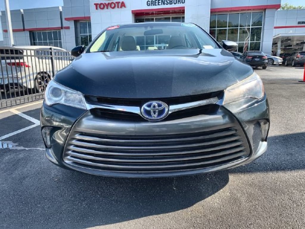 Used 2017 Toyota Camry Hybrid LE Sedan