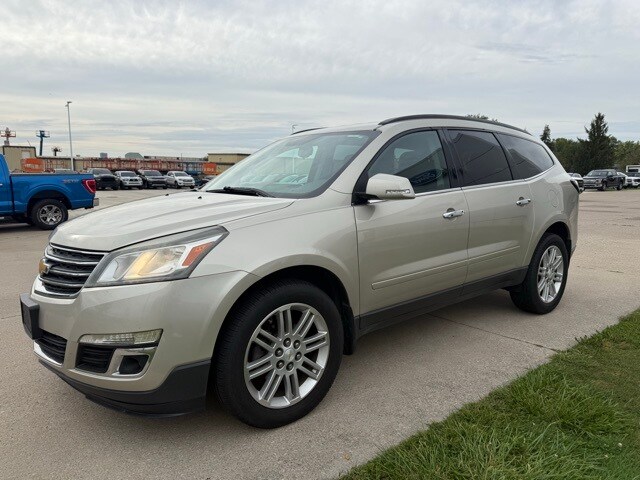 2014 Chevrolet Traverse 1LT photo 3