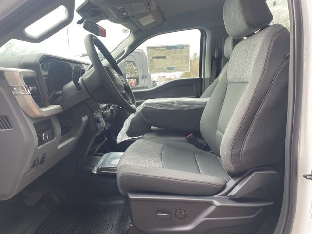 2026 Ford F-550 Super Duty Chassis Cab XLT - Photo 11