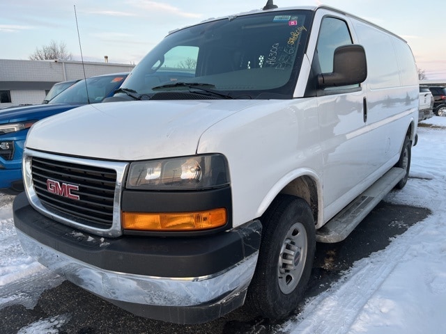 2023 GMC Savana Cargo Work Van's photo