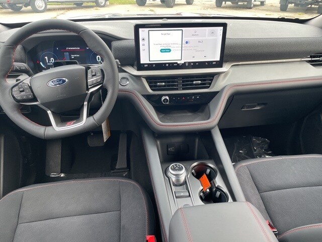 2026 Ford Explorer ST photo 3