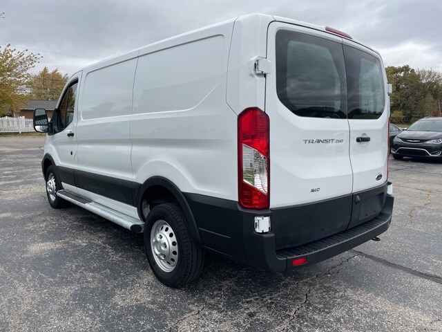 2023 Ford Transit photo 2