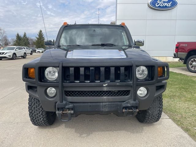 Used 2009 Hummer H3  with VIN 5GTEN13L998109552 for sale in Archbold, OH