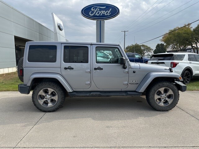 2018 Jeep Wrangler Unlimited Sahara photo 4