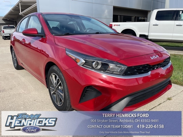 2023 Kia Forte LXS's photo