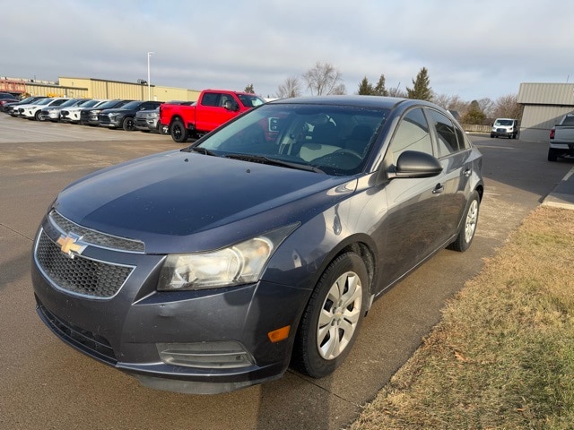 2014 Chevrolet Cruze LS's photo