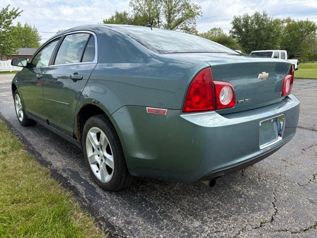 Used 2009 Chevrolet Malibu  with VIN 1G1ZG57B69F227638 for sale in Archbold, OH