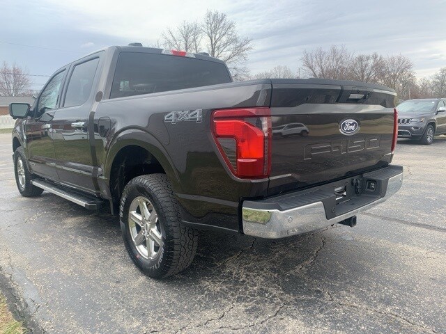 2024 Ford F-150 XLT photo 2