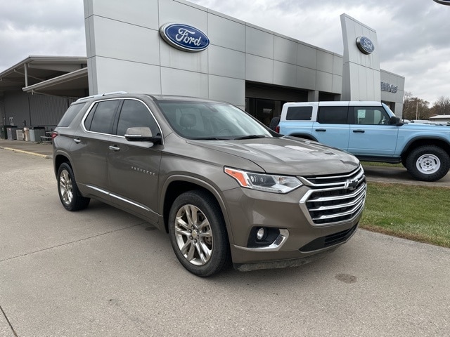2020 Chevrolet Traverse High Country photo 2