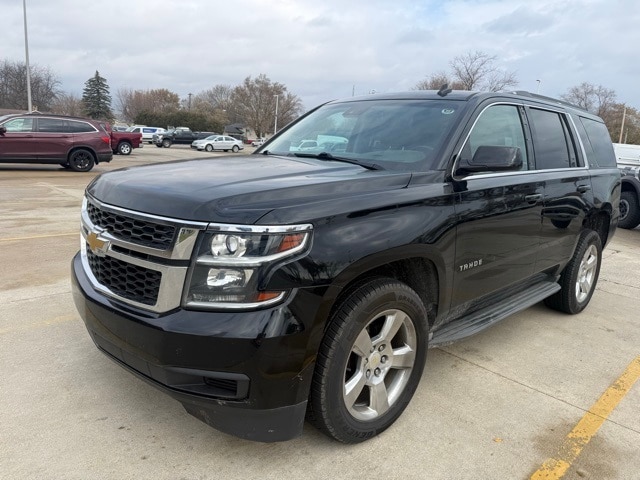 2015 Chevrolet Tahoe LT photo 3
