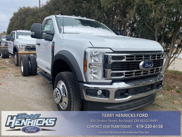 2026 Ford F-550 Super Duty Chassis Cab XLT's photo