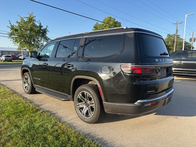 2022 Jeep Wagoneer Series III photo 2