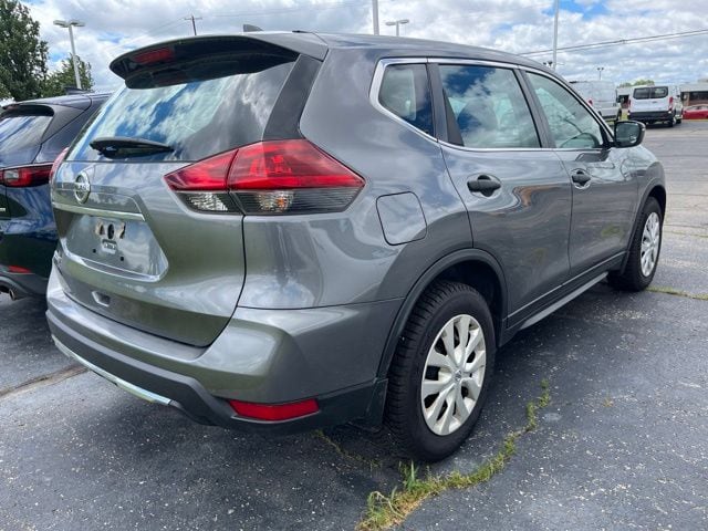 Used 2019 Nissan Rogue S with VIN 5N1AT2MTXKC774586 for sale in Archbold, OH