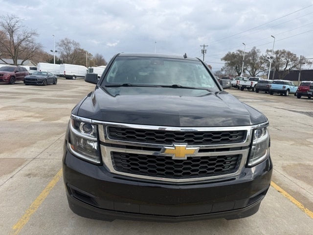 2015 Chevrolet Tahoe LT photo 2