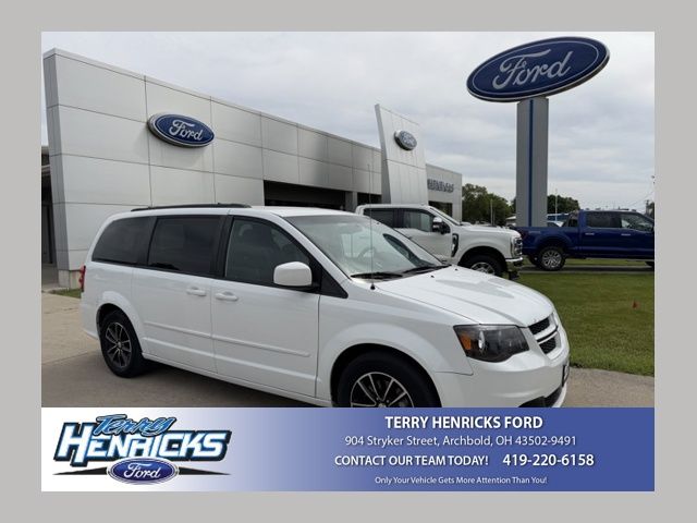 2017 Dodge Grand Caravan GT's photo