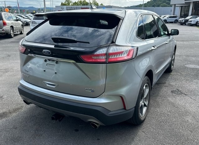 2020 Ford Edge SEL photo 4