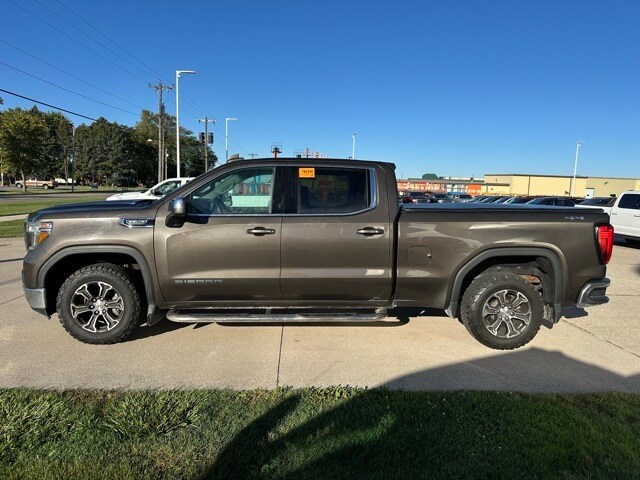 2019 Gmc Sierra 1500 SLE photo 3