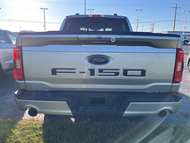 2023 Ford F-150 XLT photo 2