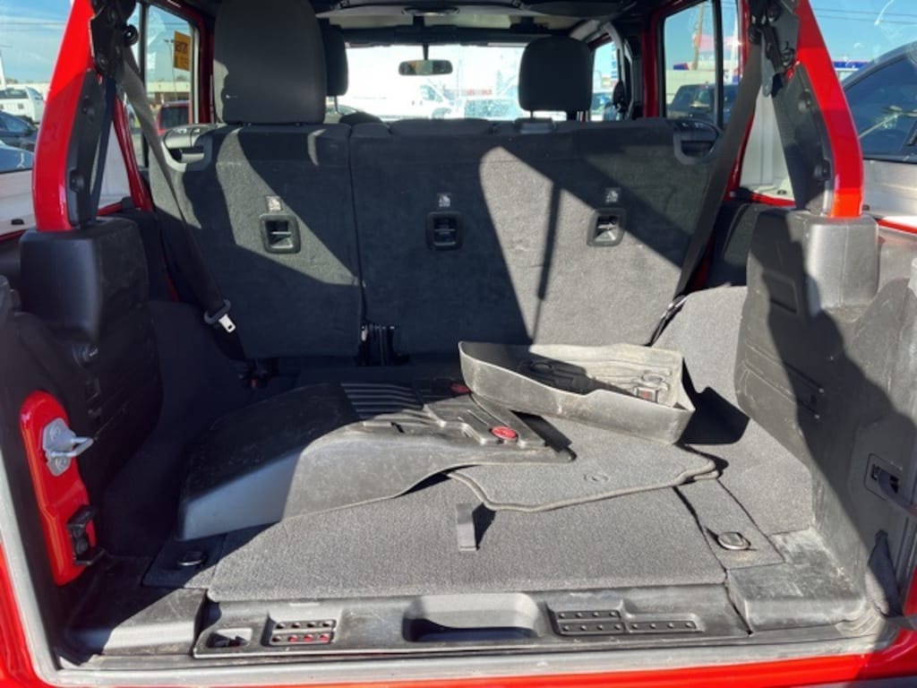 Used 2018 Jeep Wrangler Unlimited Sport S SUV