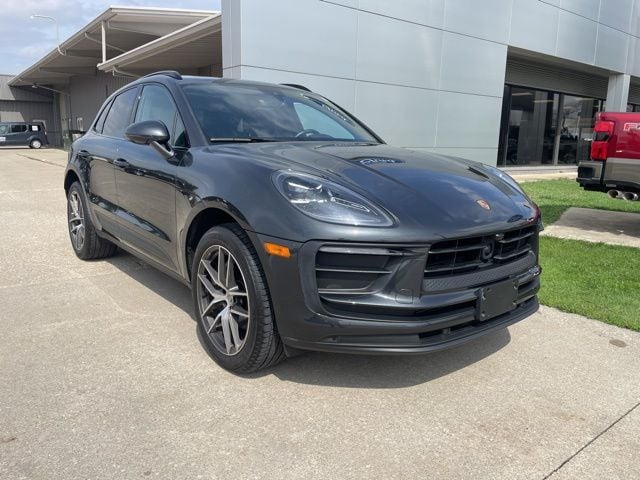 2024 Porsche Macan Base