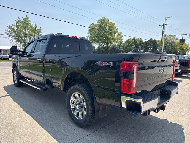 2024 Ford F-350 photo 2